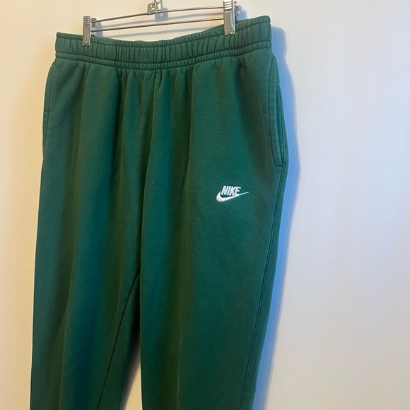 Nike Forest Green sweat pants with cuffed hem size xl - Picture 2 of 6